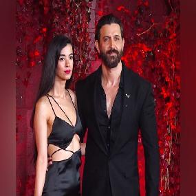Hrithik Roshan And Saba Azad Makes It Official
